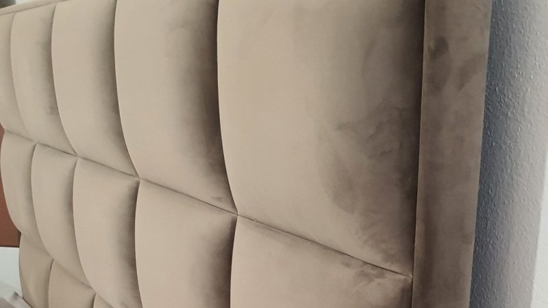 calounena-postel-alto-detail-cela2.jpg